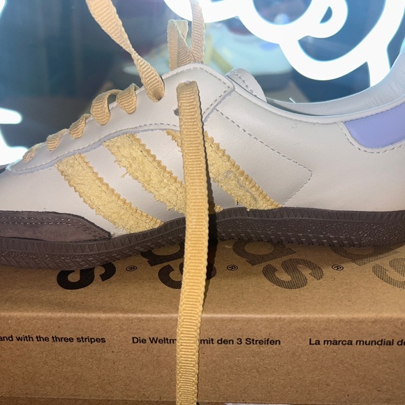 Sneakers - Picture 1 of 2